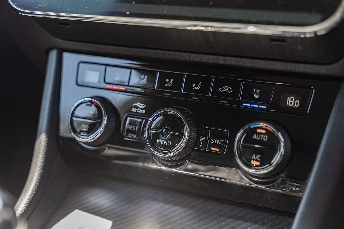 2022 SKODA Superb 206TSI SportLine NP