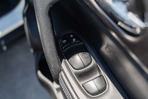 2015 Nissan X-TRAIL ST-L T32