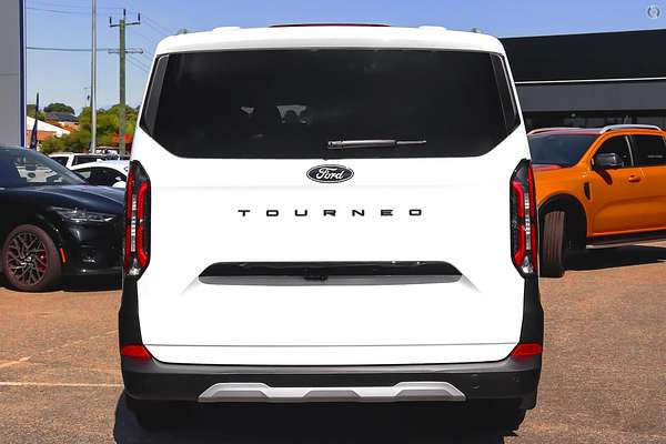2024 Ford Tourneo Active AV SWB