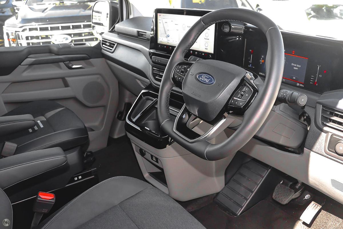 2024 Ford Tourneo Active AV SWB