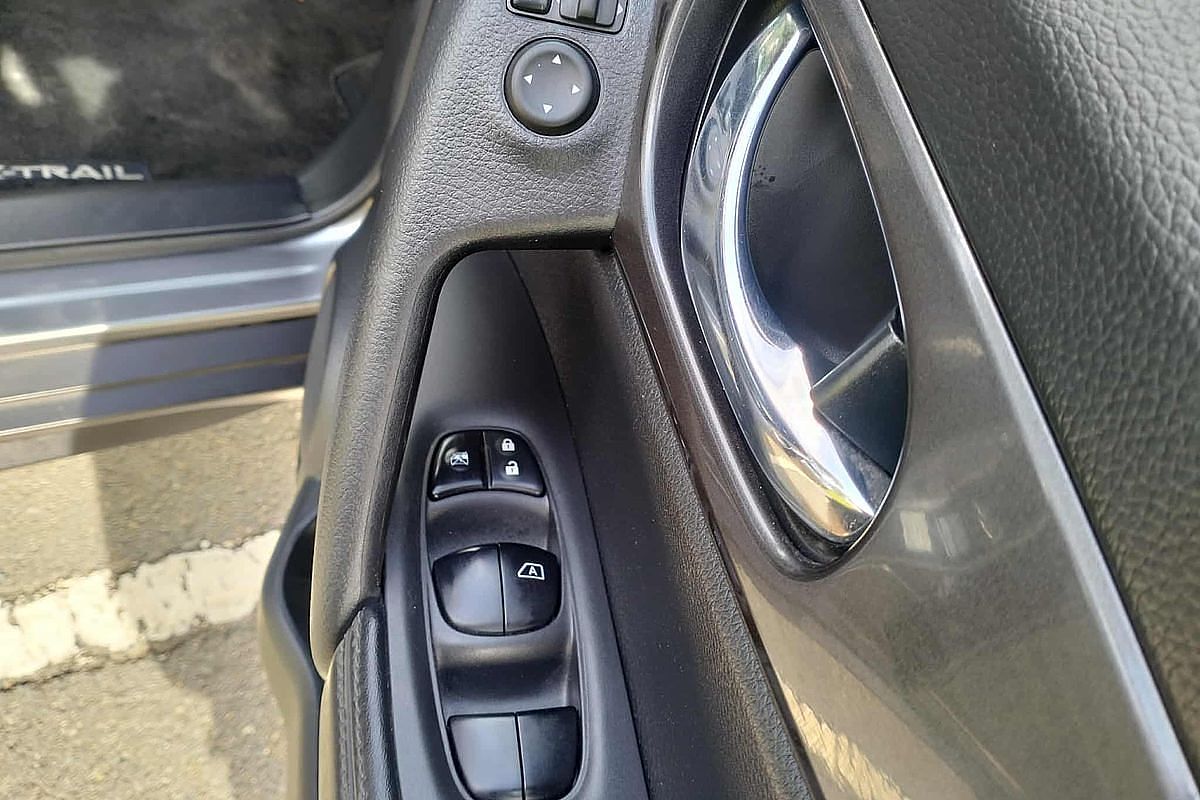 2021 Nissan X-TRAIL ST-L T32