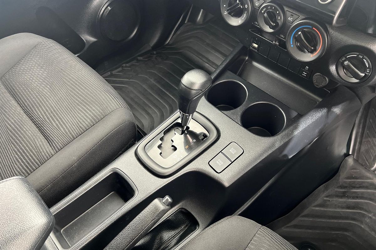 2020 Toyota Hilux SR GUN126R