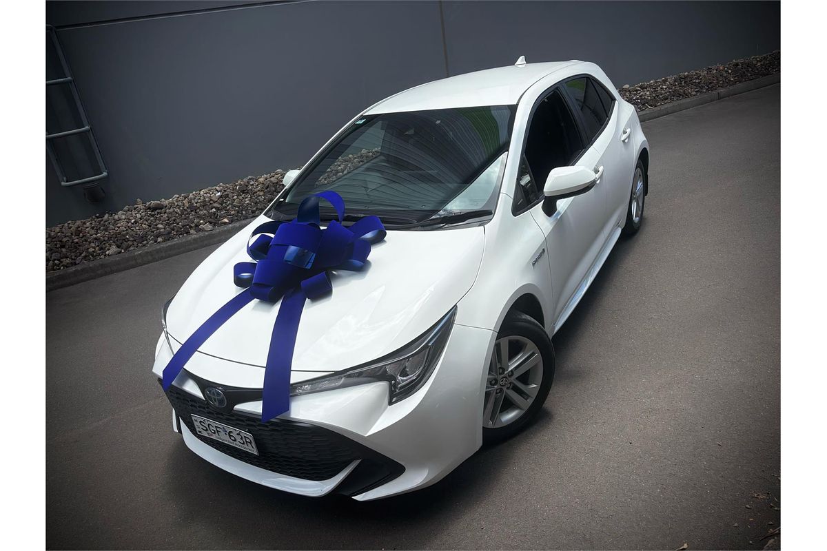 2020 Toyota Corolla ASCENT SPORT HYBRID ZWE211R