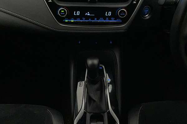 2020 Toyota Corolla ZR Hybrid ZWE211R