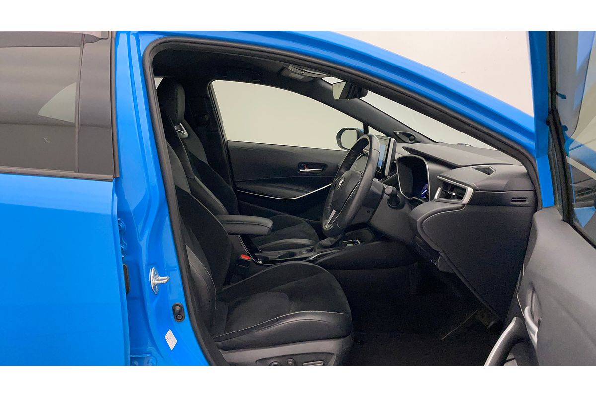 2020 Toyota Corolla ZR Hybrid ZWE211R