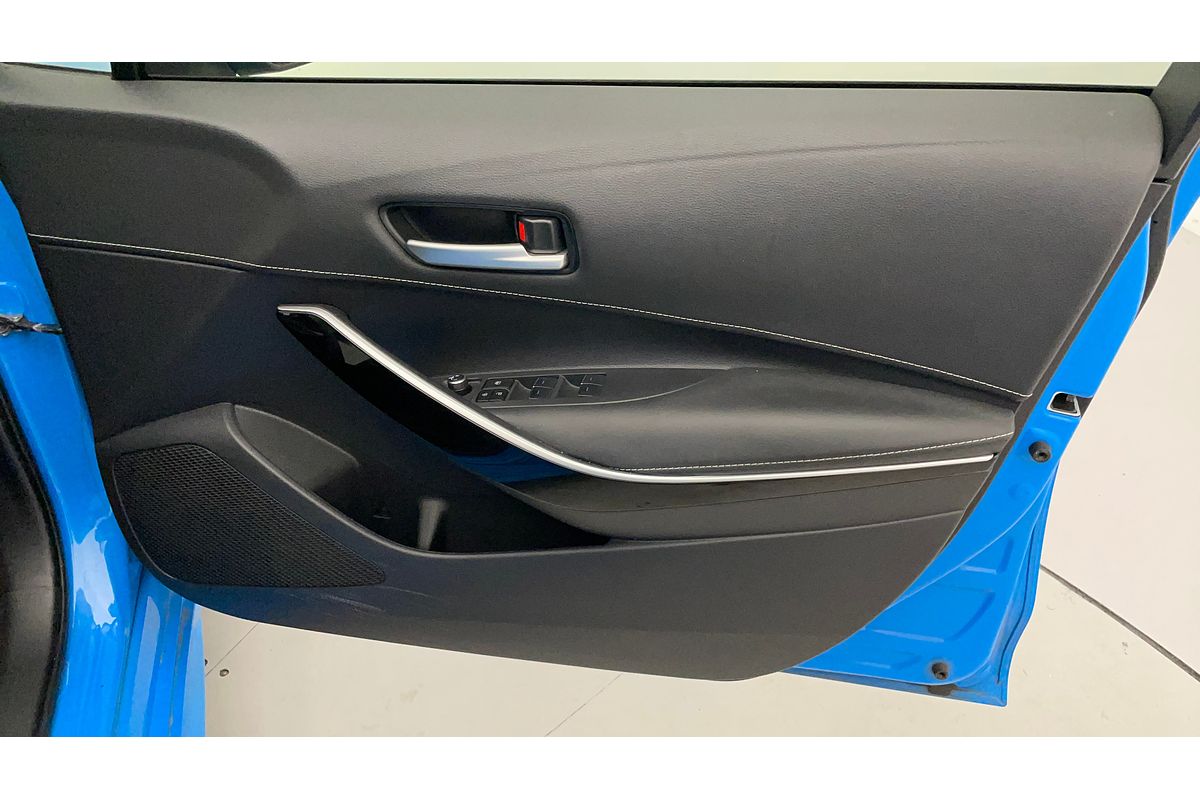 2020 Toyota Corolla ZR Hybrid ZWE211R