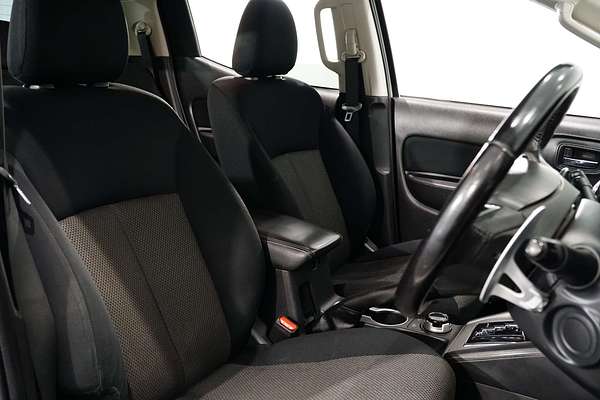 2023 Mitsubishi Triton GLS MR 4X4