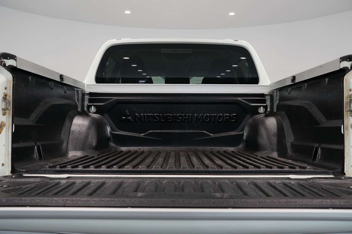 2023 Mitsubishi Triton GLS MR 4X4