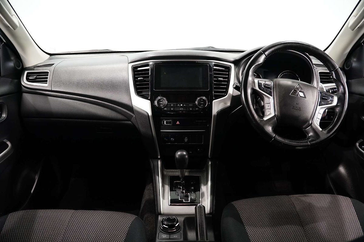 2023 Mitsubishi Triton GLS MR 4X4