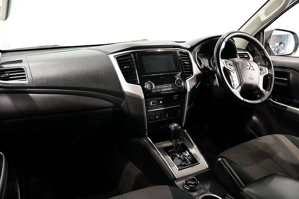 2023 Mitsubishi Triton GLS MR 4X4