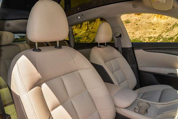 2025 MG IM6 Performance S12L