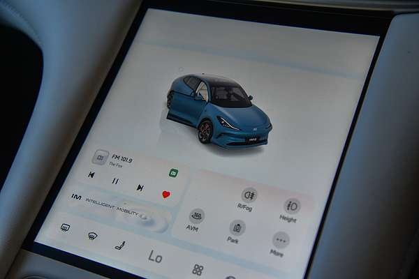 2025 MG IM6 Performance S12L