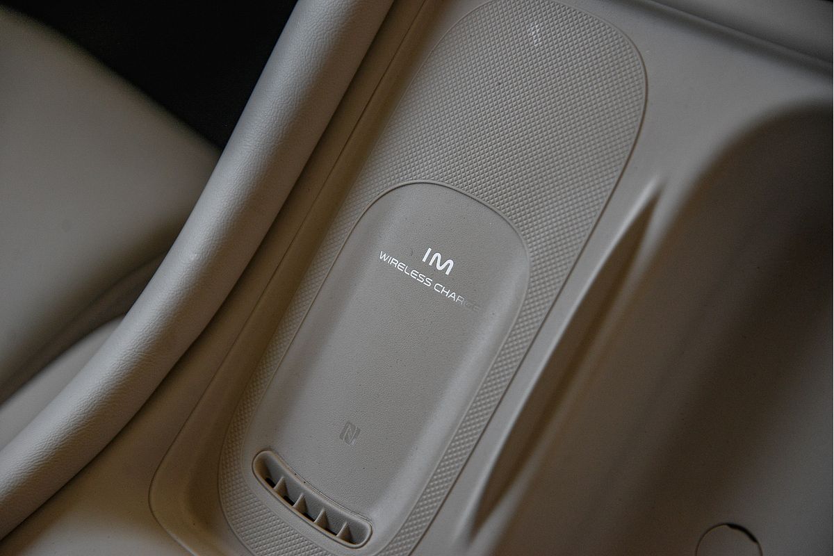 2025 MG IM6 Performance S12L