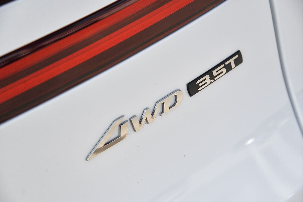 2024 Genesis GV70 3.5T AWD Sport JK.V2