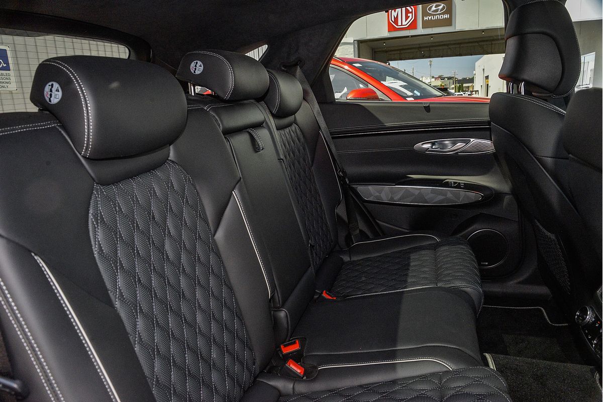 2024 Genesis GV70 3.5T AWD Sport JK.V2