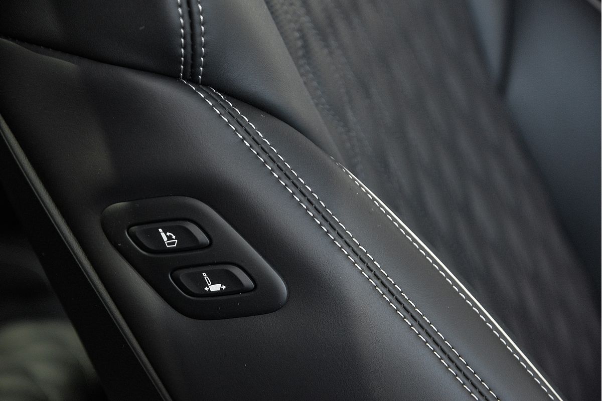 2024 Genesis GV70 3.5T AWD Sport JK.V2