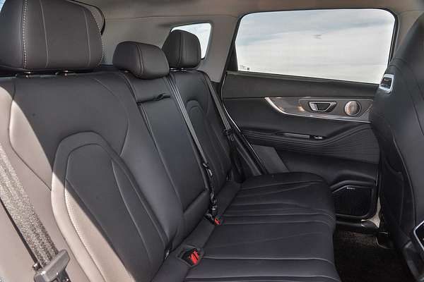 2025 Chery Tiggo 7 Super Hybrid Ultimate T32