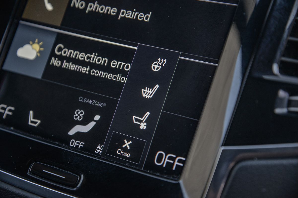 2020 Volvo XC90 T6 R-Design