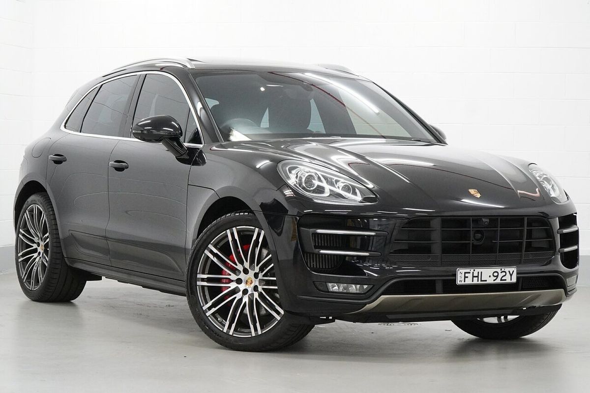 2015 Porsche Macan Turbo 95B