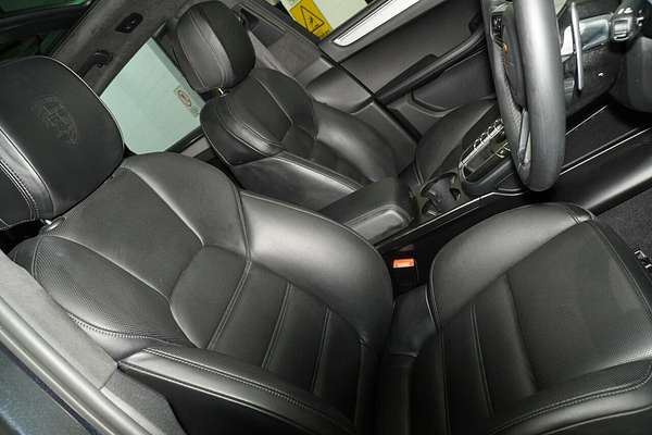 2015 Porsche Macan Turbo 95B