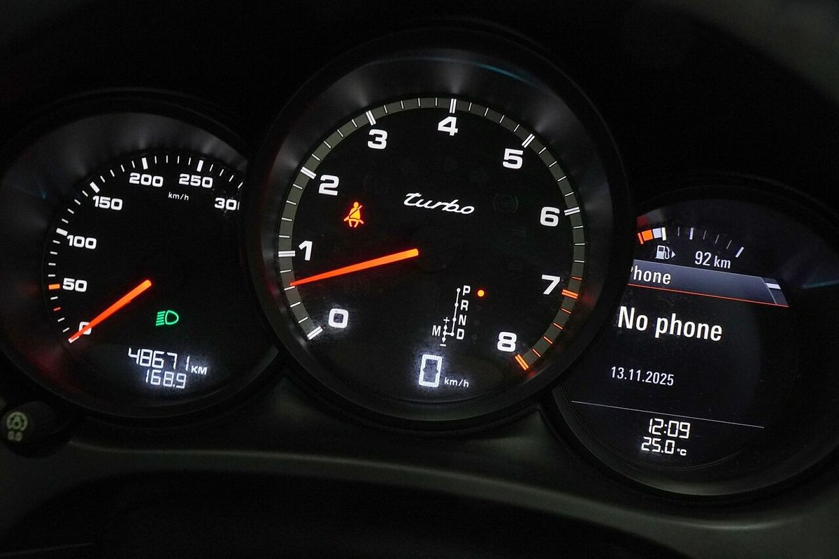 2015 Porsche Macan Turbo 95B