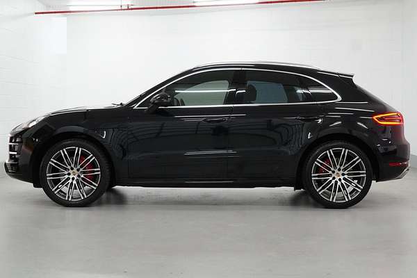 2015 Porsche Macan Turbo 95B