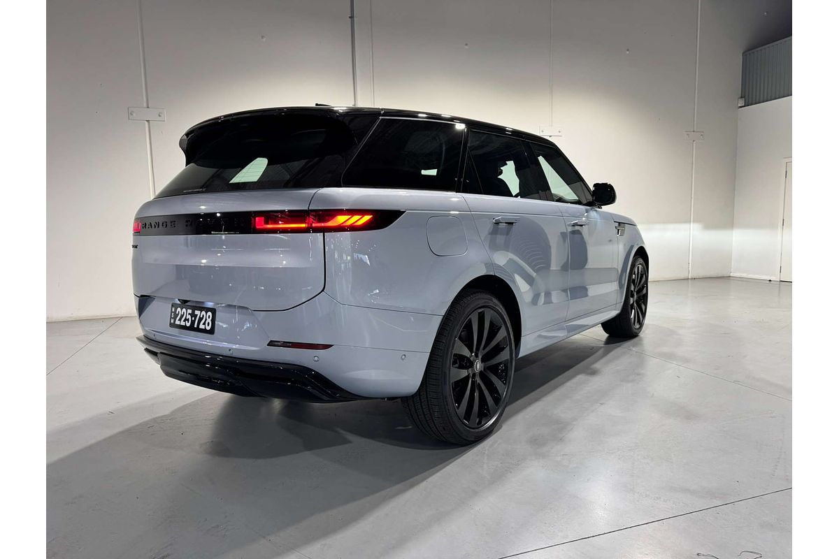 2025 Land Rover Range Rover Sport D300 Dynamic SE L461