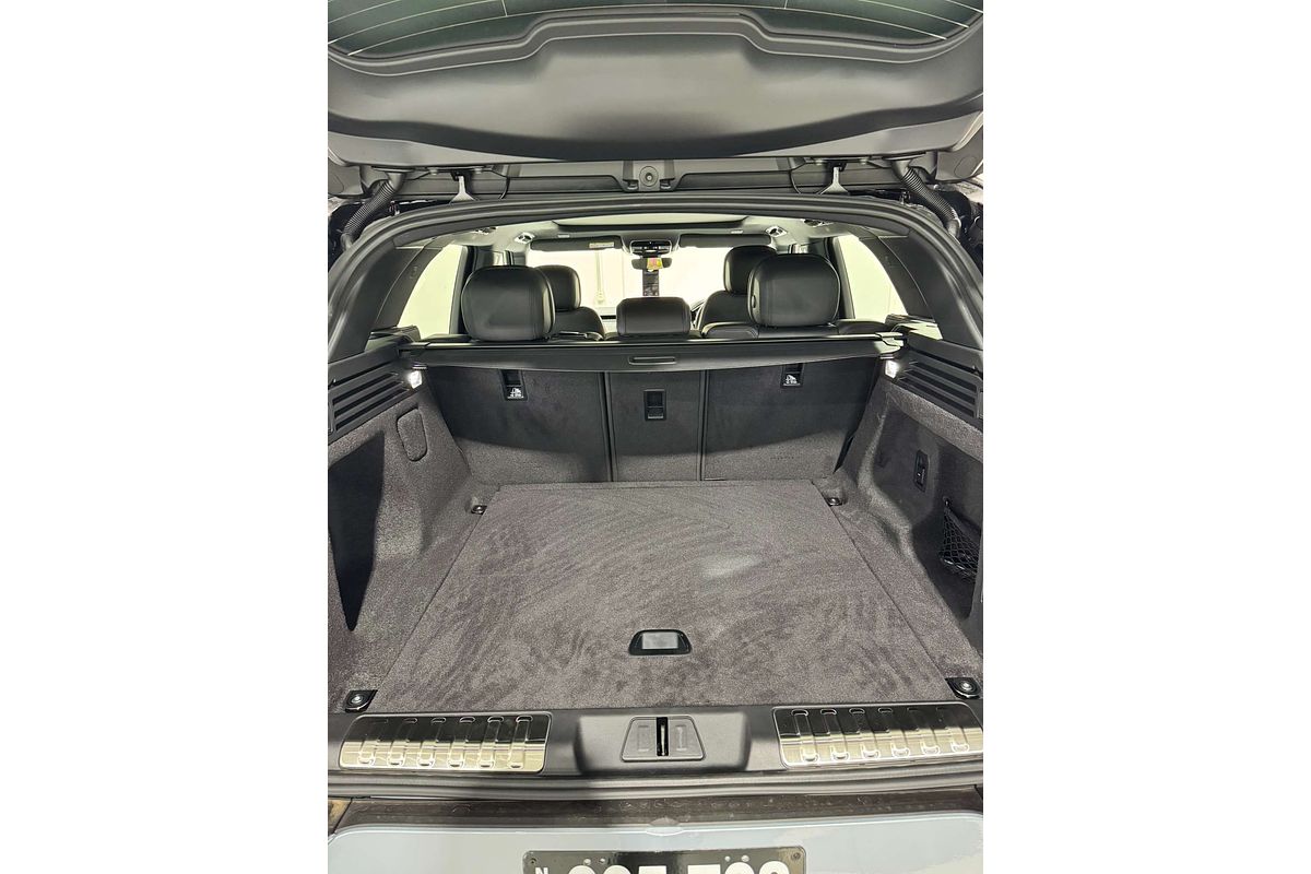 2025 Land Rover Range Rover Sport D300 Dynamic SE L461