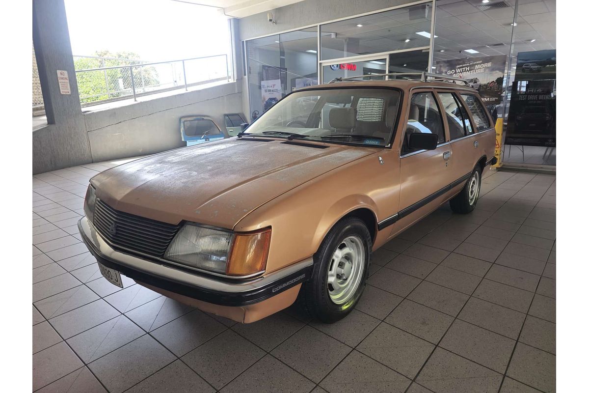 COMMODORE VH SL 4.1L V8 CARB 3 SP AUTOMATIC 4D WAGON COMMODORE VH SL 4.1L V8 CARB 3 SP AUTOMATIC 4D WAGON