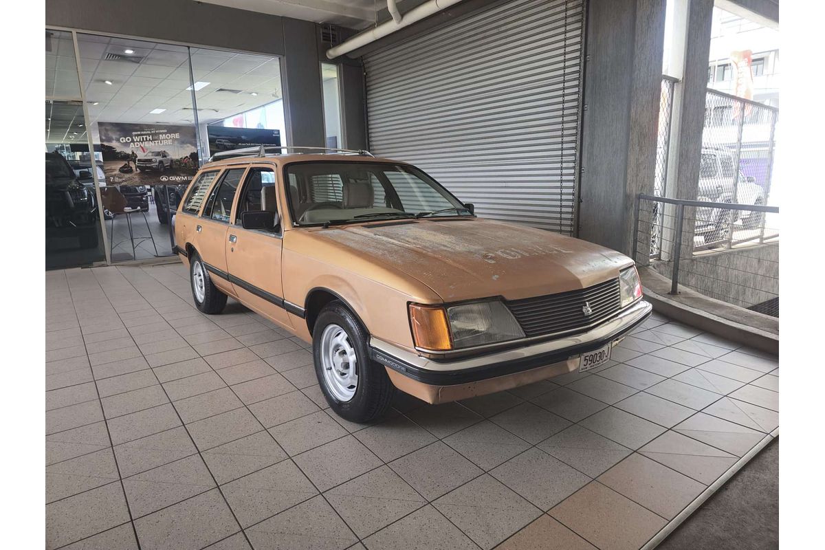 COMMODORE VH SL 4.1L V8 CARB 3 SP AUTOMATIC 4D WAGON COMMODORE VH SL 4.1L V8 CARB 3 SP AUTOMATIC 4D WAGON