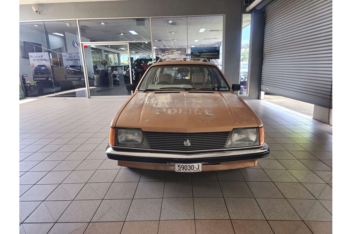 COMMODORE VH SL 4.1L V8 CARB 3 SP AUTOMATIC 4D WAGON COMMODORE VH SL 4.1L V8 CARB 3 SP AUTOMATIC 4D WAGON