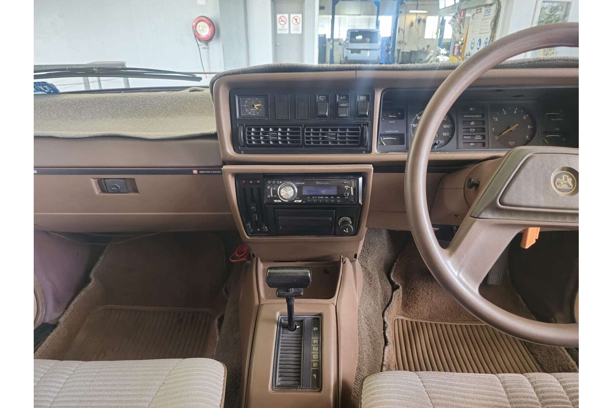 COMMODORE VH SL 4.1L V8 CARB 3 SP AUTOMATIC 4D WAGON 