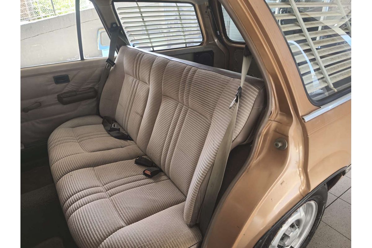 COMMODORE VH SL 4.1L V8 CARB 3 SP AUTOMATIC 4D WAGON 