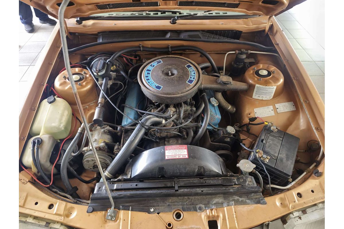 COMMODORE VH SL 4.1L V8 CARB 3 SP AUTOMATIC 4D WAGON 