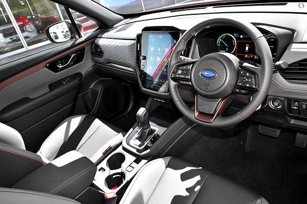 2025 Subaru Forester Hybrid Sport S6