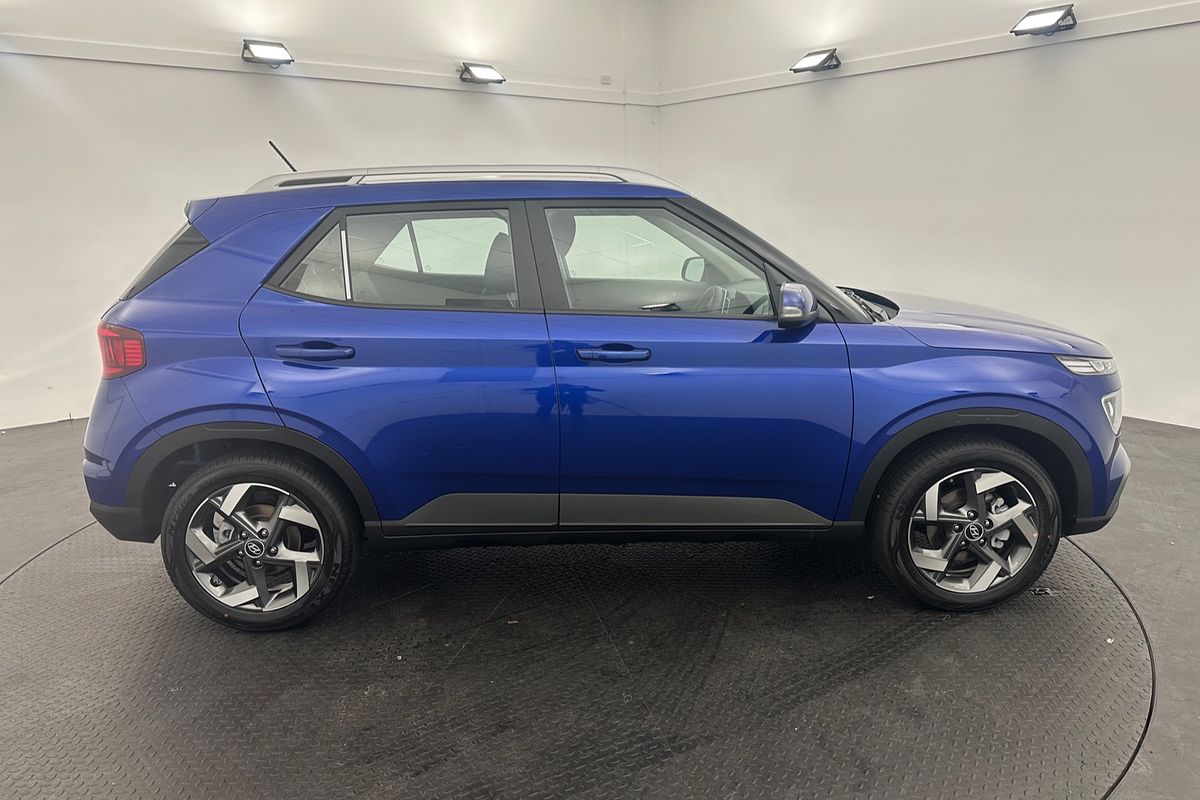 2025 Hyundai Venue Active QX.V5