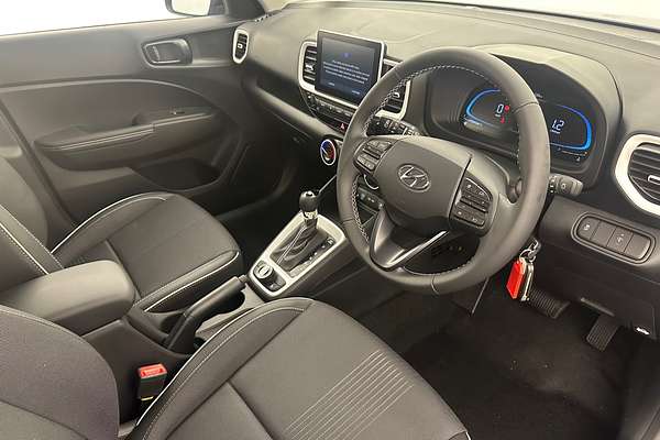 2025 Hyundai Venue Active QX.V5