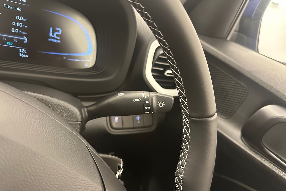 2025 Hyundai Venue Active QX.V5