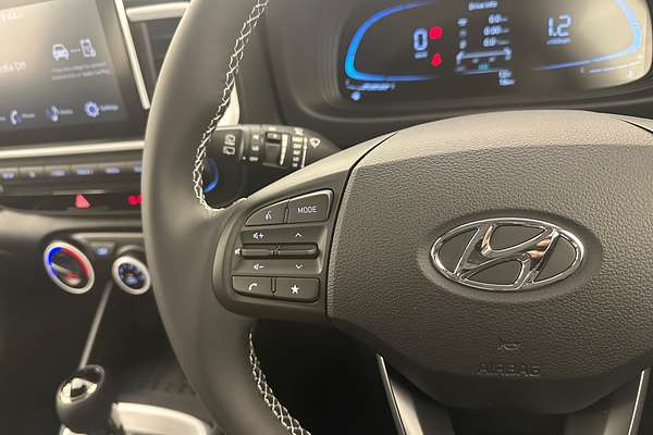 2025 Hyundai Venue Active QX.V5