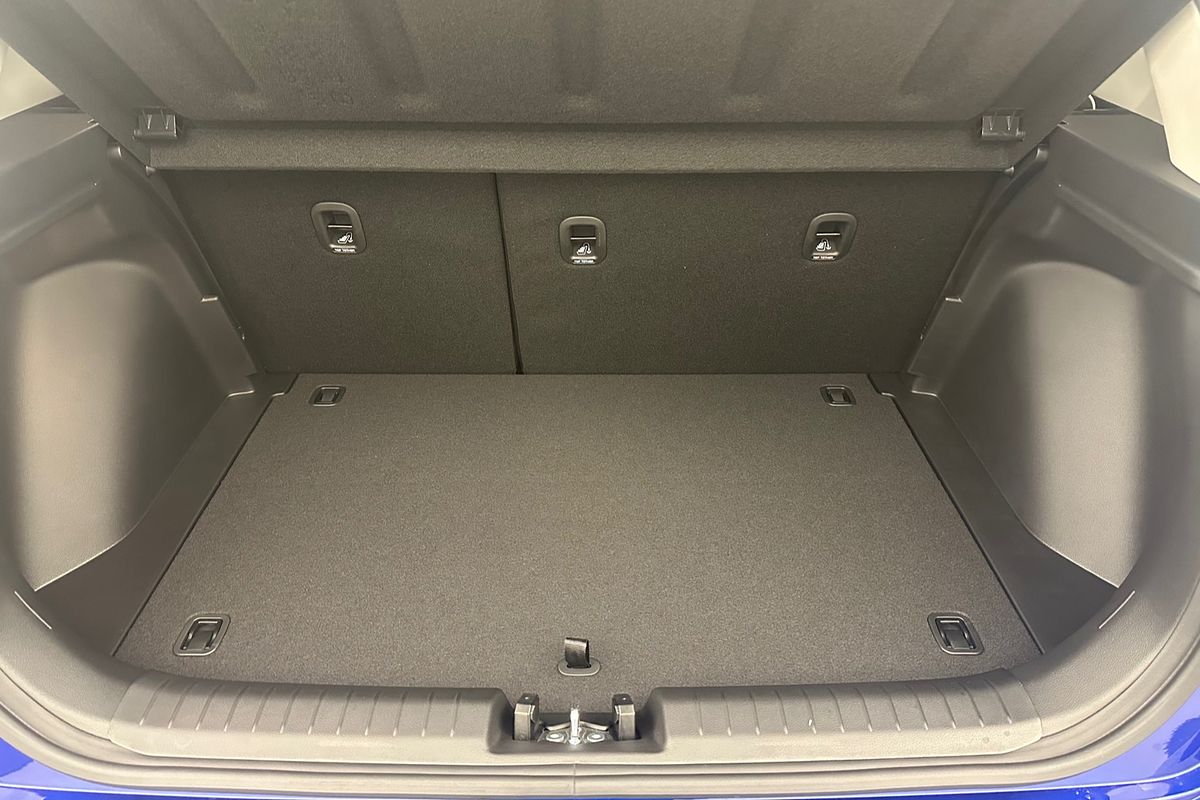 2025 Hyundai Venue Active QX.V5