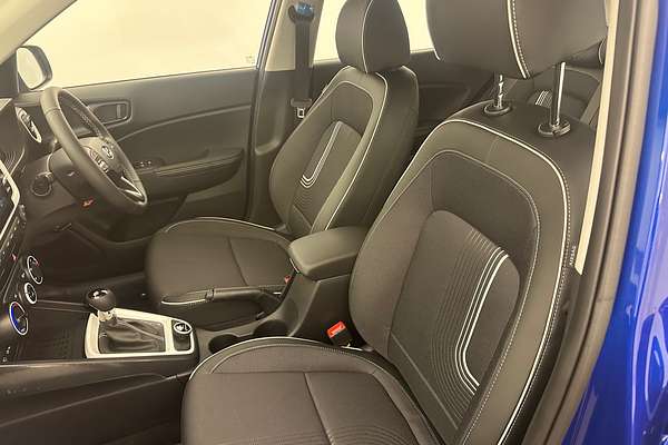 2025 Hyundai Venue Active QX.V5