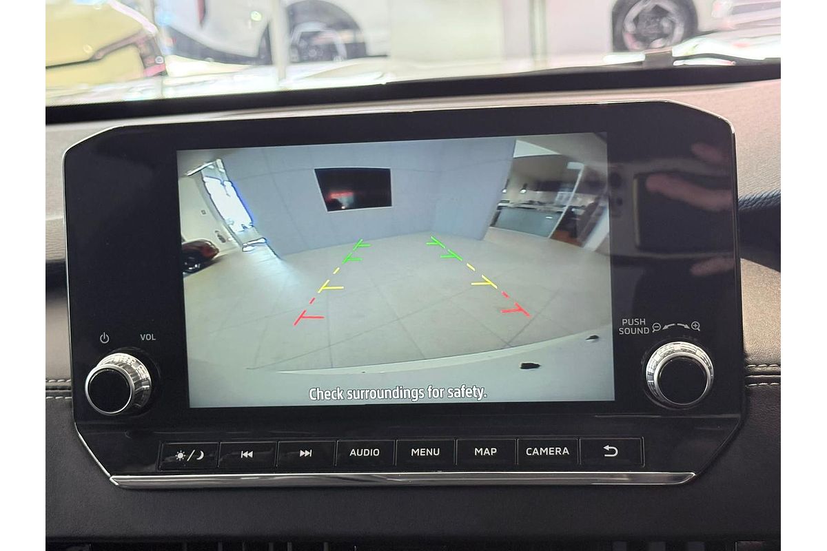 2024 Mitsubishi Outlander LS ZM