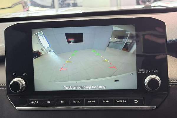 2024 Mitsubishi Outlander LS ZM