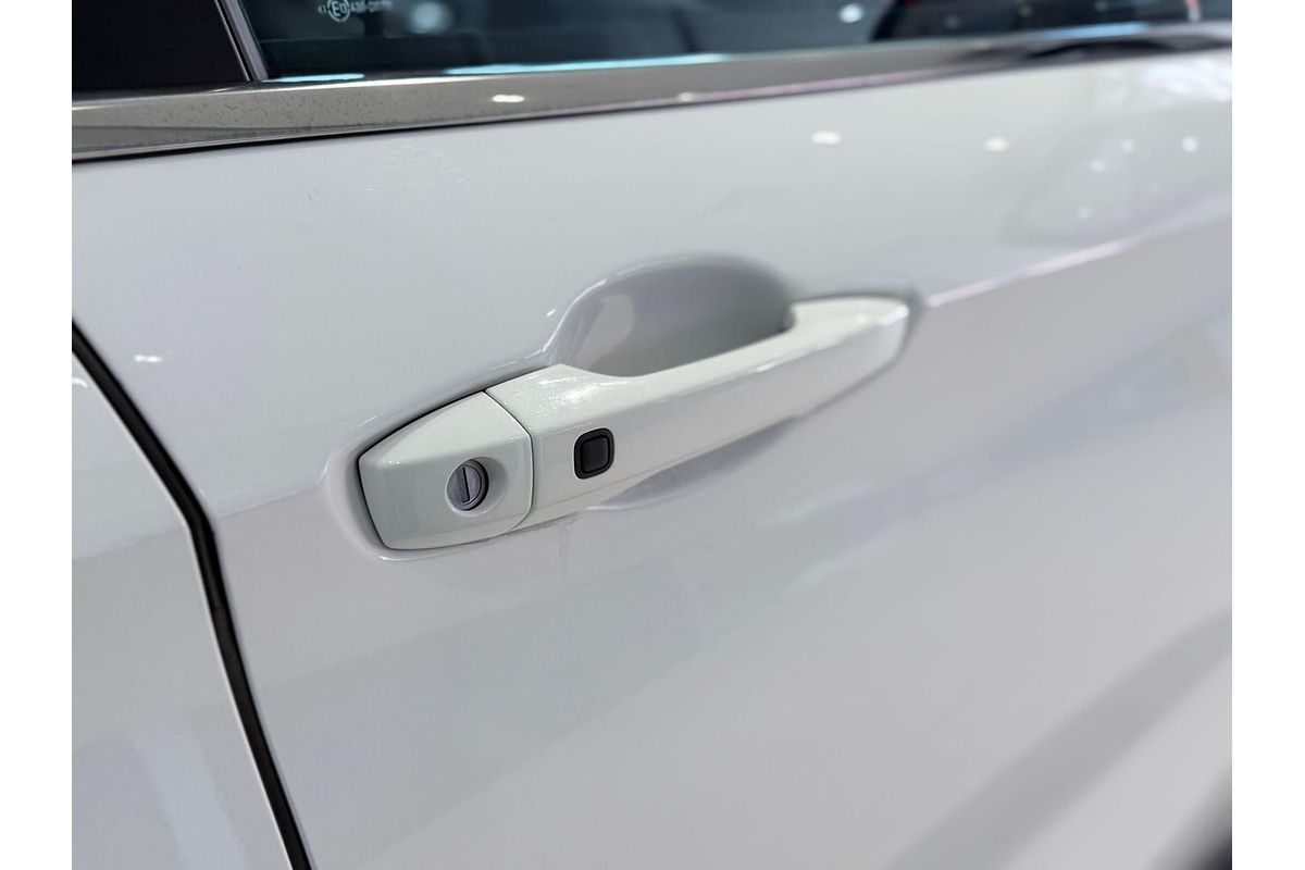 2024 Mitsubishi Outlander LS ZM