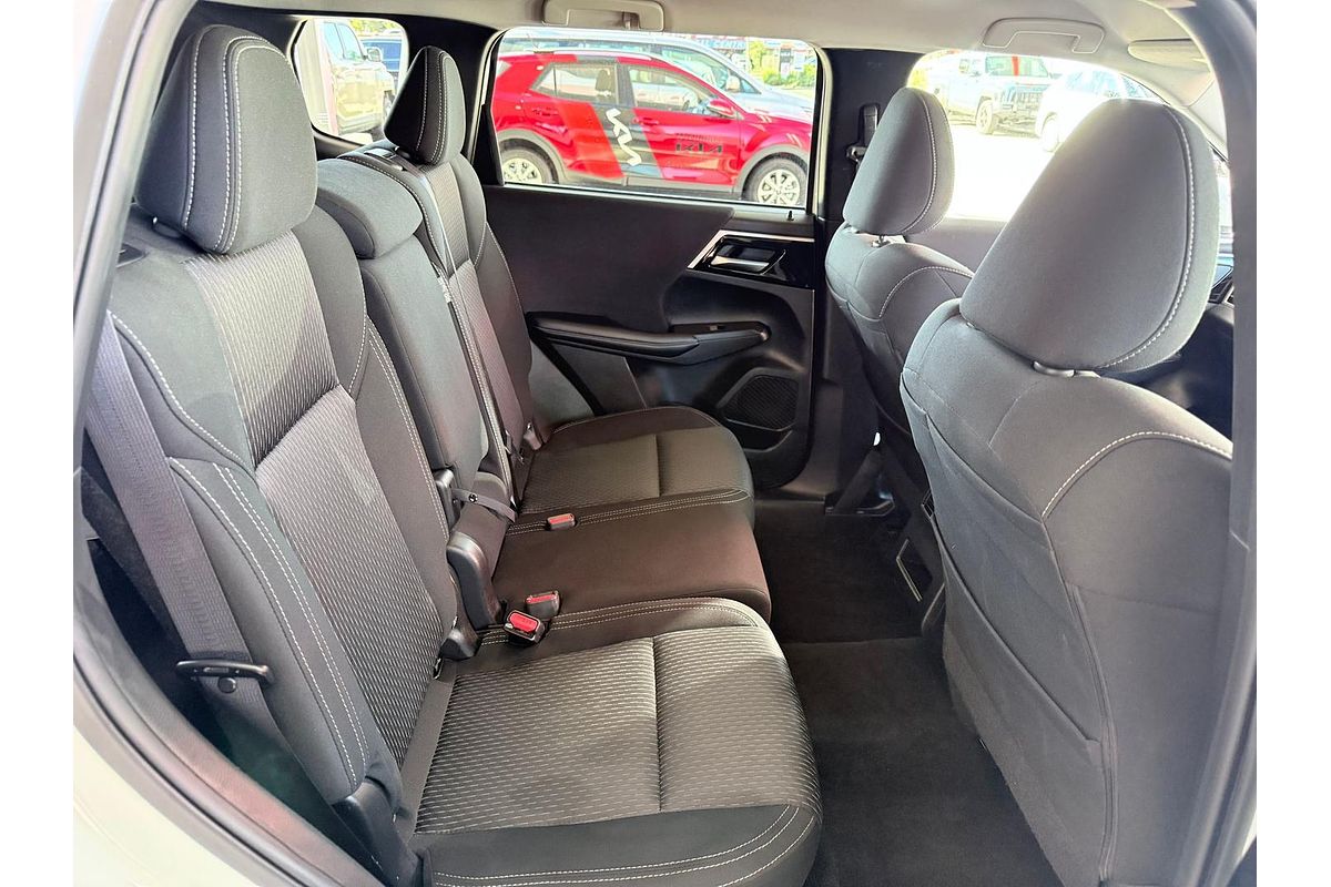 2024 Mitsubishi Outlander LS ZM