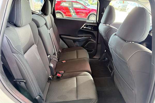 2024 Mitsubishi Outlander LS ZM