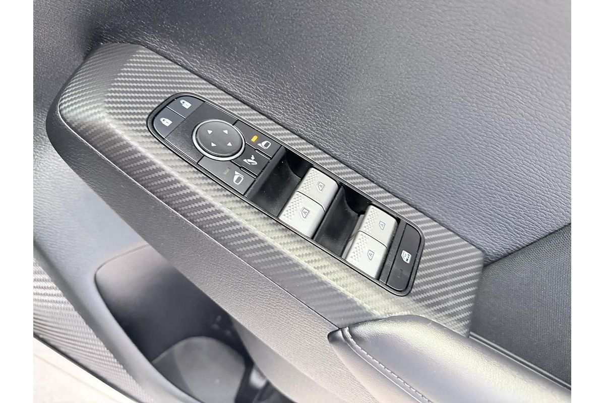 2024 Mitsubishi Outlander LS ZM