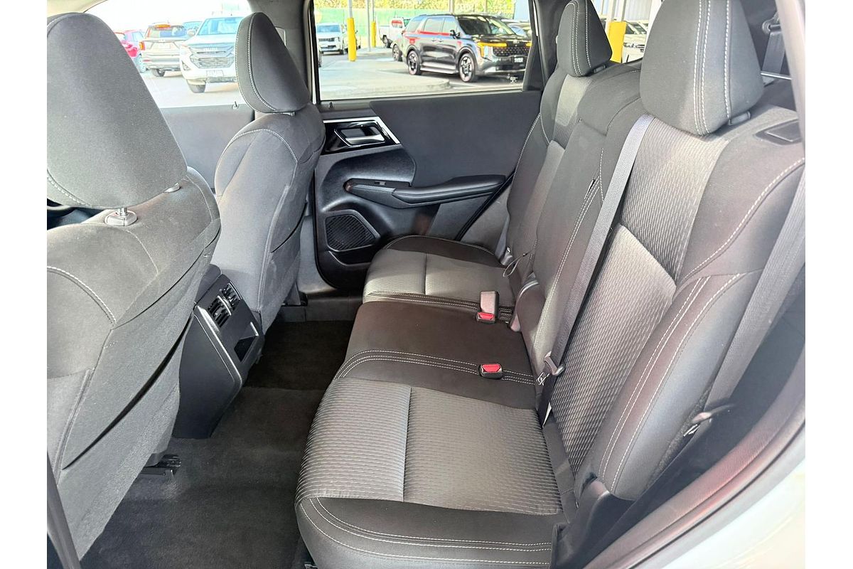 2024 Mitsubishi Outlander LS ZM