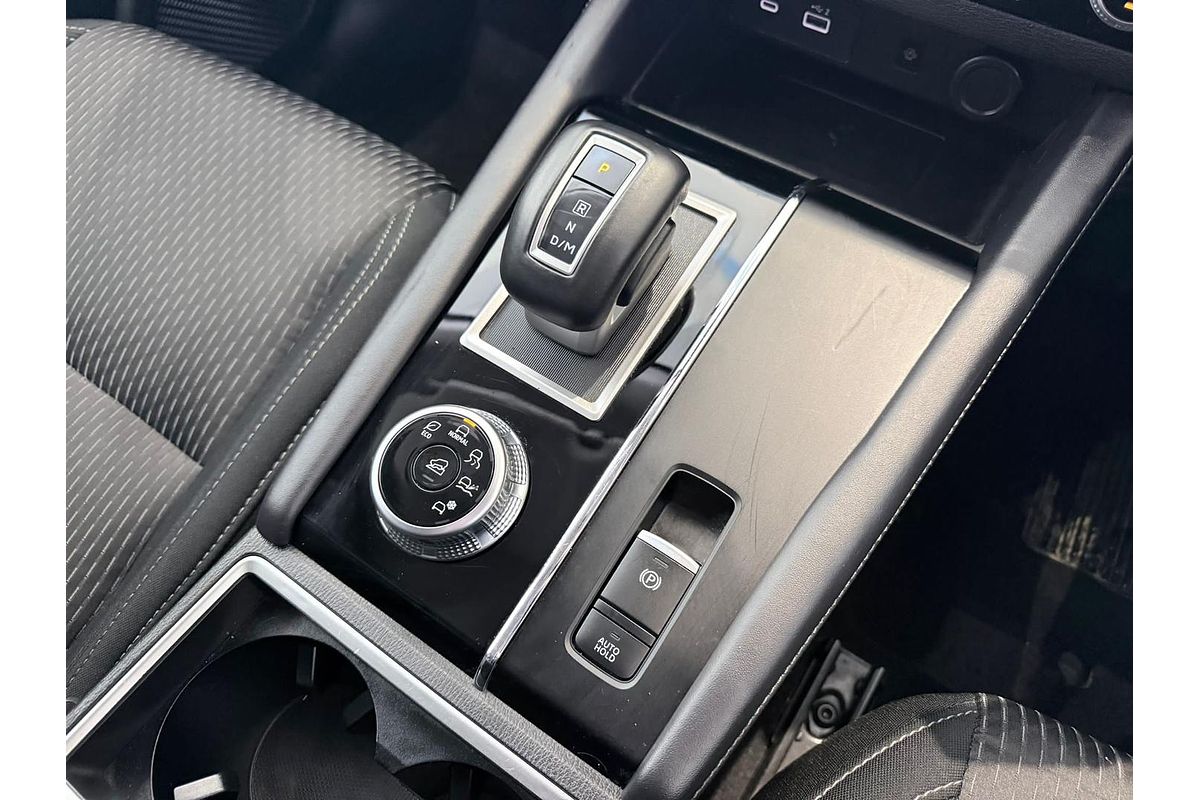 2024 Mitsubishi Outlander LS ZM