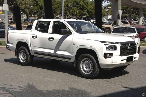2025 Mitsubishi Triton GLX MV 4X4